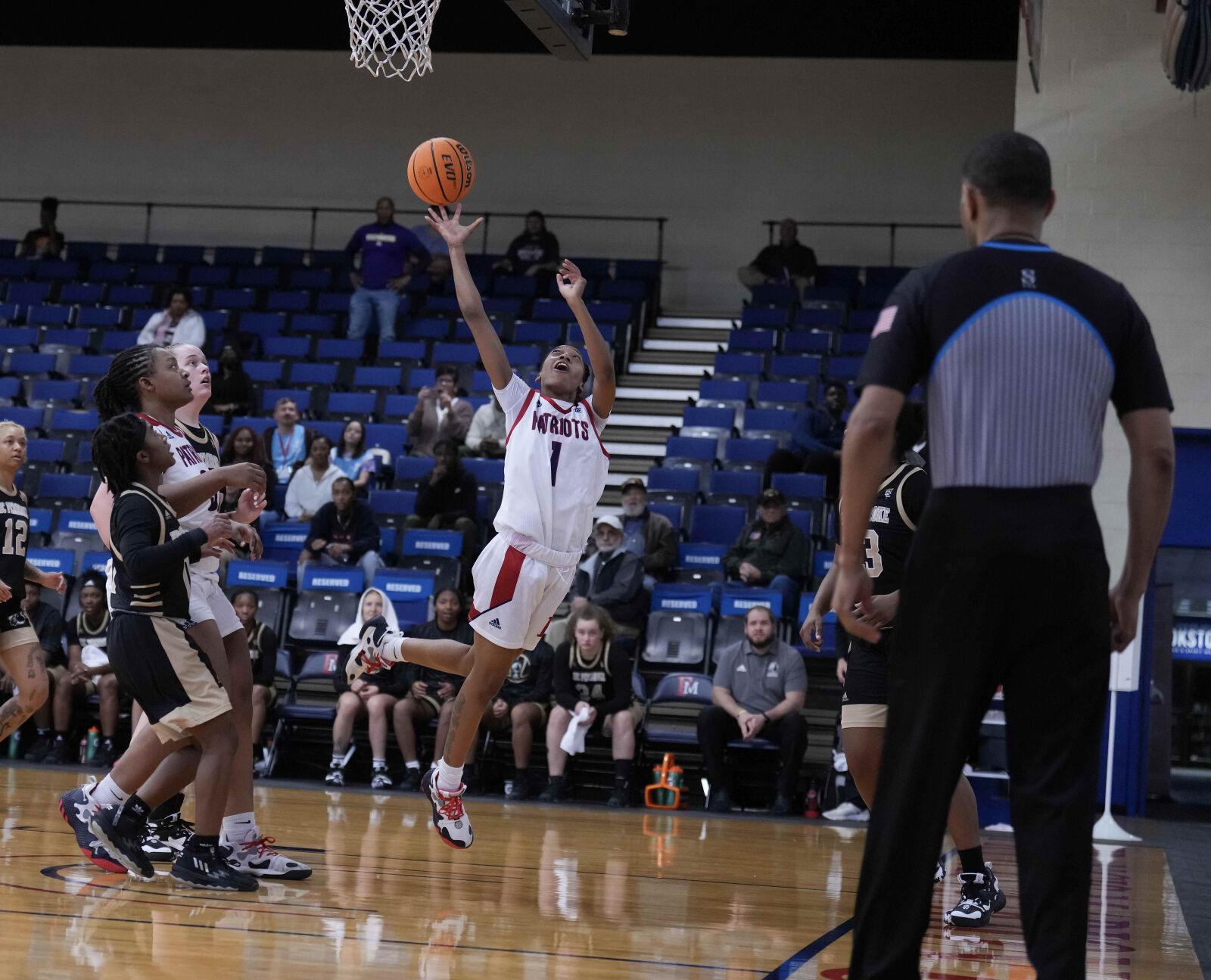 2023DLY0207FMU-UNCP230121.jpg